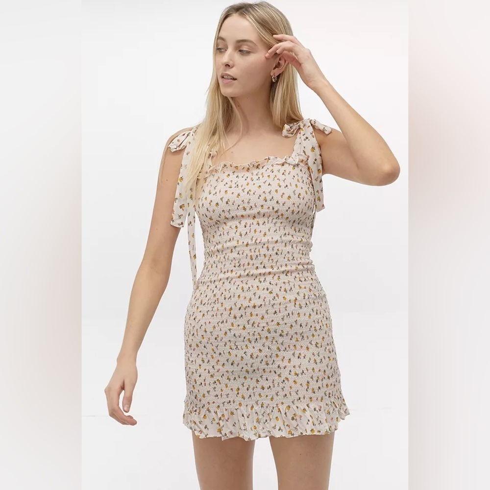 💛 NWT Free People Bella Smocked Mini Dress 💛